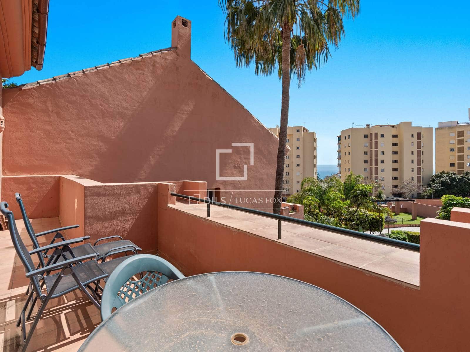 3 chambre Appartement à vendre à Estepona avec piscine garage - 670 000 € (Ref: 9805386)