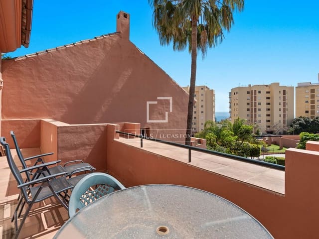 3 chambre Appartement à vendre à Estepona avec piscine garage - 670 000 € (Ref: 9805386)