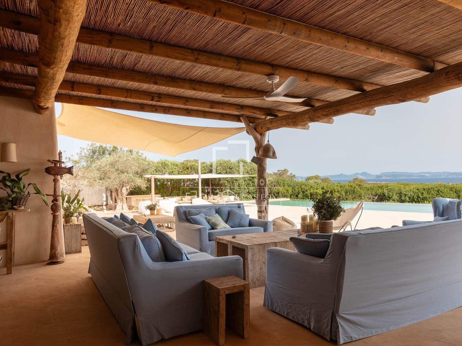 8 sypialnia Willa na sprzedaż w Gmina Formentera  z basenem garażem - 9 900 000 € (Ref: 9805387)