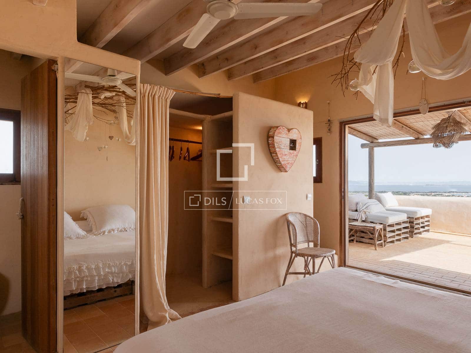 8 sypialnia Willa na sprzedaż w Gmina Formentera  z basenem garażem - 9 900 000 € (Ref: 9805387)
