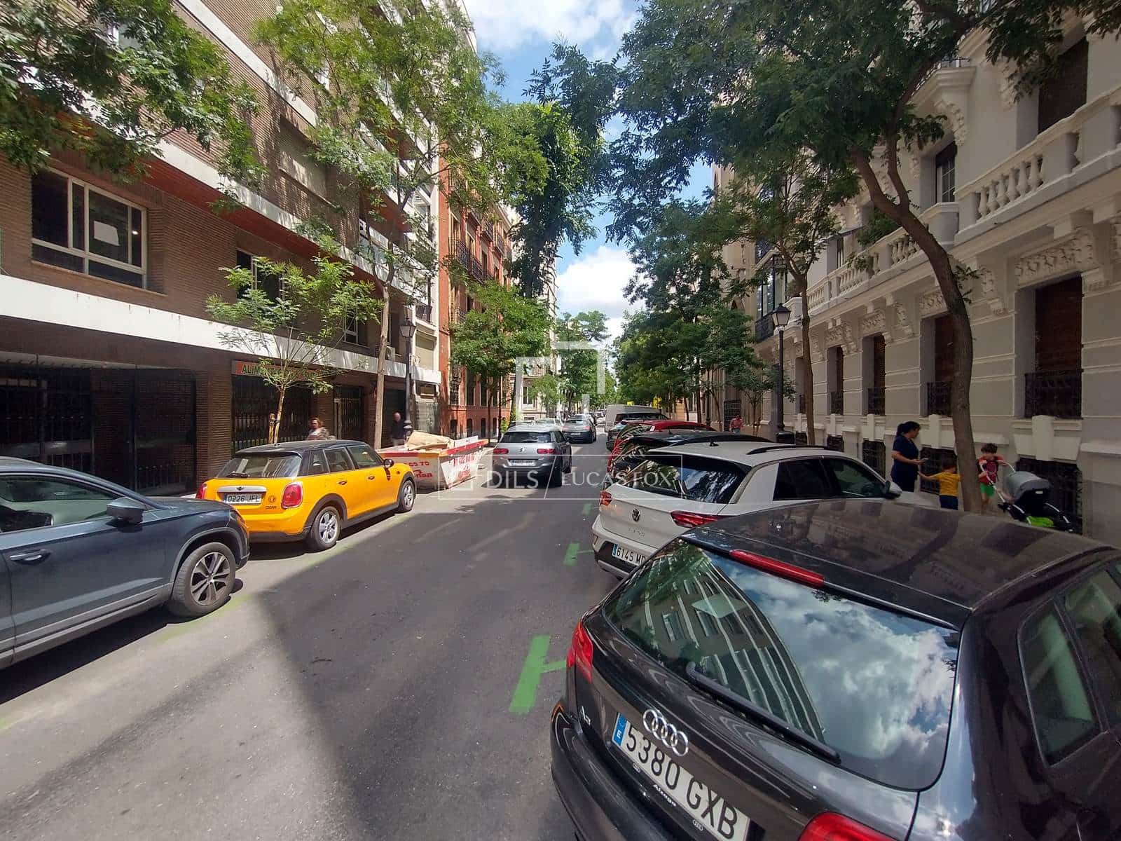 2 bedroom Apartment for sale in Madrid city with garage - € 980,000 (Ref: 9805390)