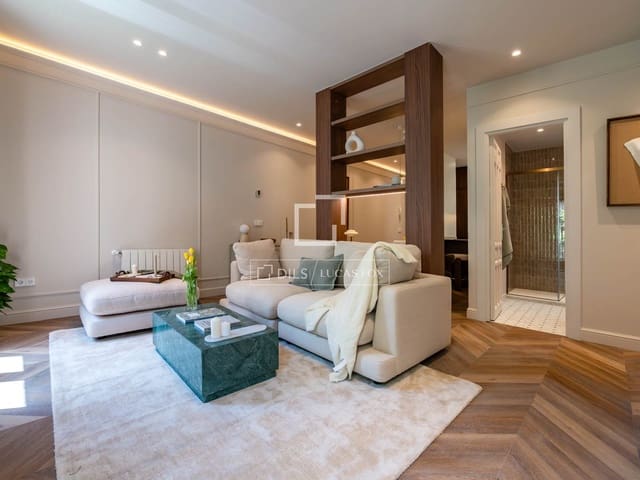 2 quarto Apartamento para venda em Rios Rosas, Madrid cidade com garagem - 980 000 € (Ref: 9805390)