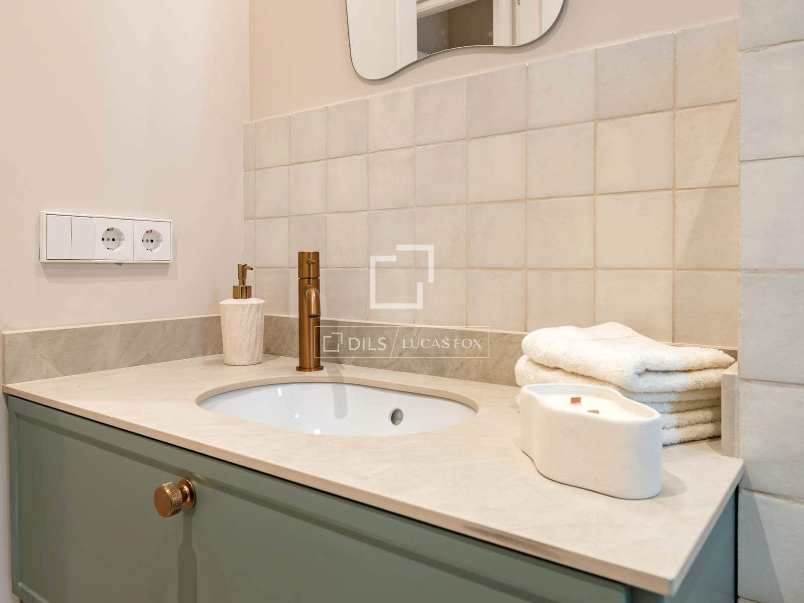 2 Zimmer Apartment zu verkaufen in Madrid Stadt mit Garage - 980.000 € (Ref: 9805390)