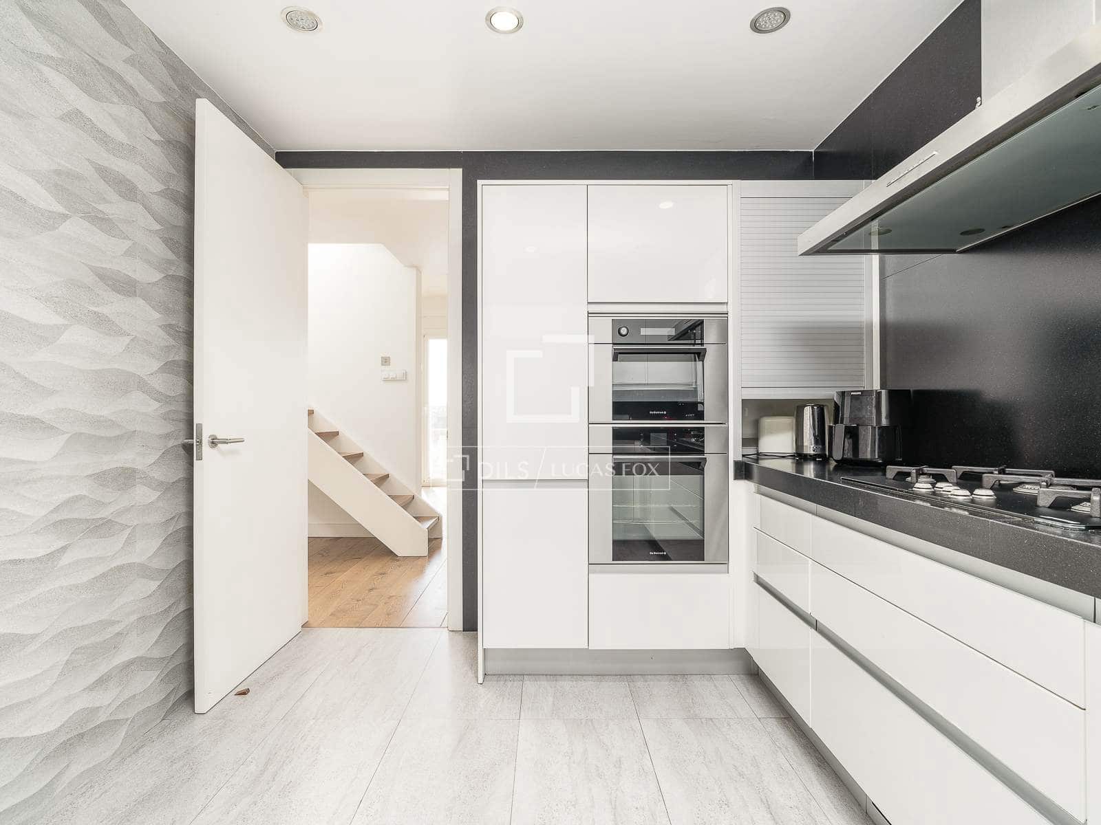 3 soverom Penthouse til salgs i Barcelona by - € 1 490 000 (Ref: 9805542)