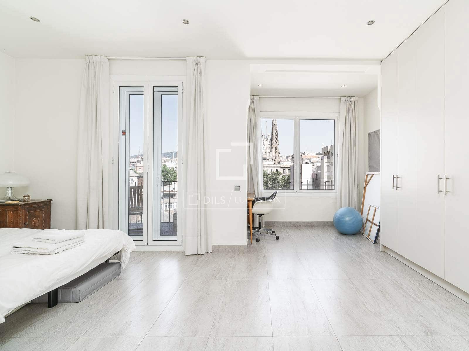 3 soverom Penthouse til salgs i Barcelona by - € 1 490 000 (Ref: 9805542)