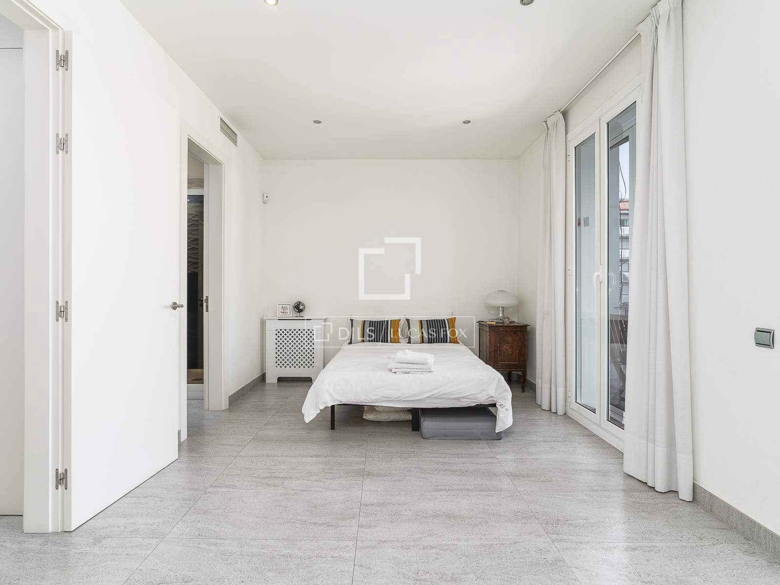 3 soverom Penthouse til salgs i Barcelona by - € 1 490 000 (Ref: 9805542)