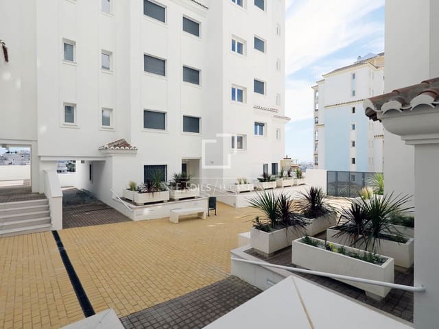 2 Zimmer Apartment zu verkaufen in Estepona mit Pool Garage - 399.000 € (Ref: 9805665)