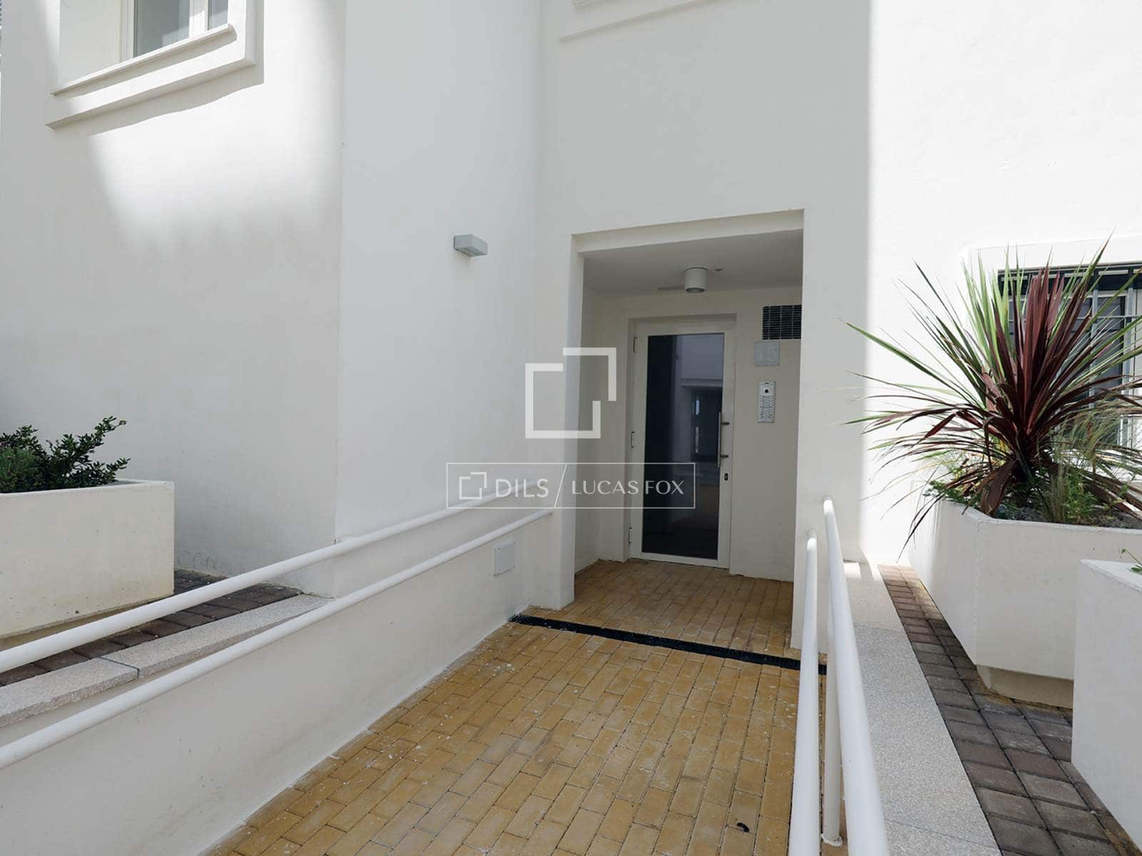 2 sovrum Lägenhet till salu i Estepona med pool garage - 399 000 € (Ref: 9805665)