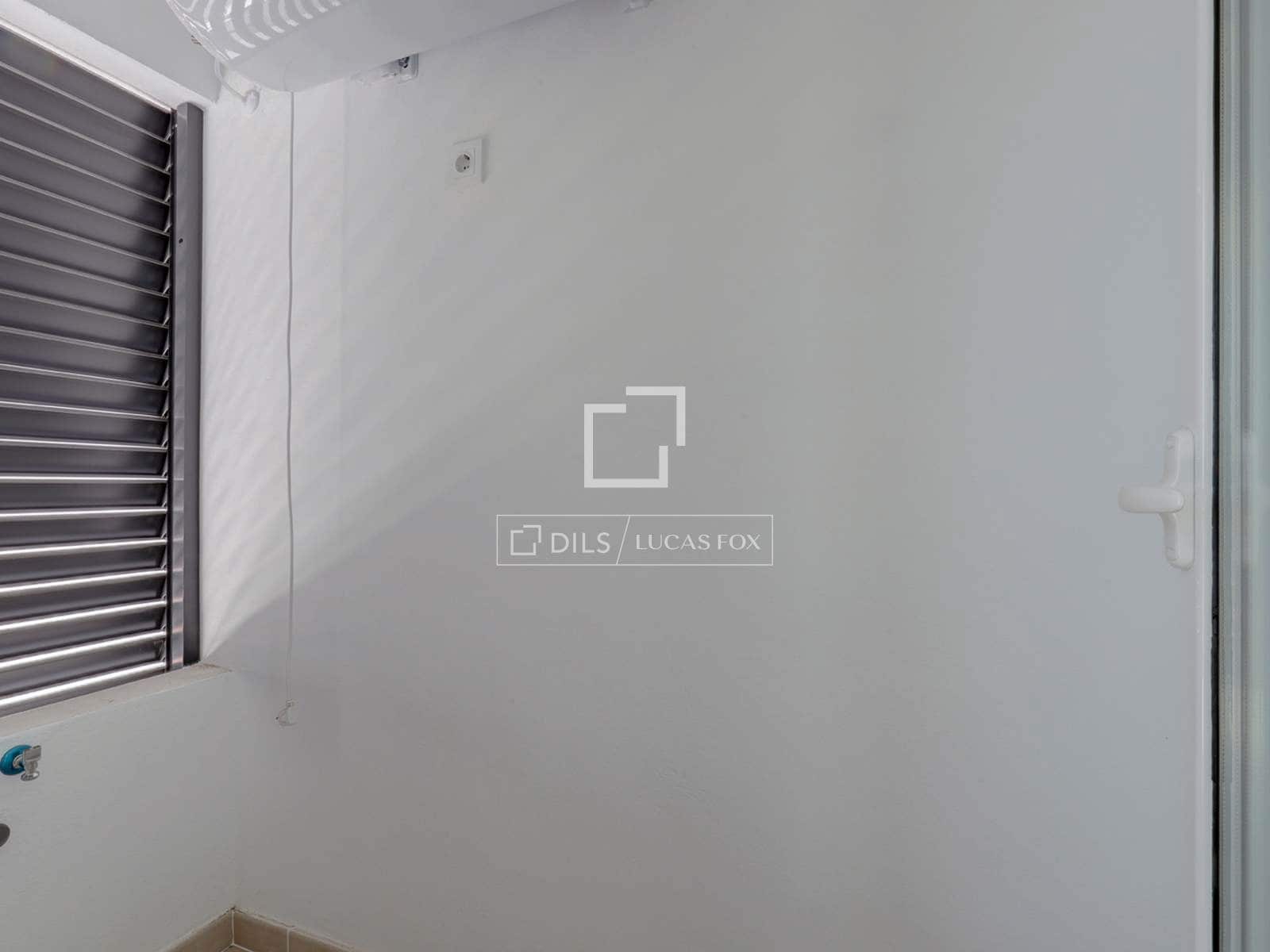 2 sovrum Lägenhet till salu i Estepona med pool garage - 399 000 € (Ref: 9805665)