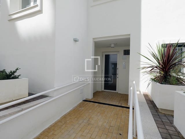 2 Zimmer Apartment zu verkaufen in Estepona mit Pool Garage - 399.000 € (Ref: 9805665)