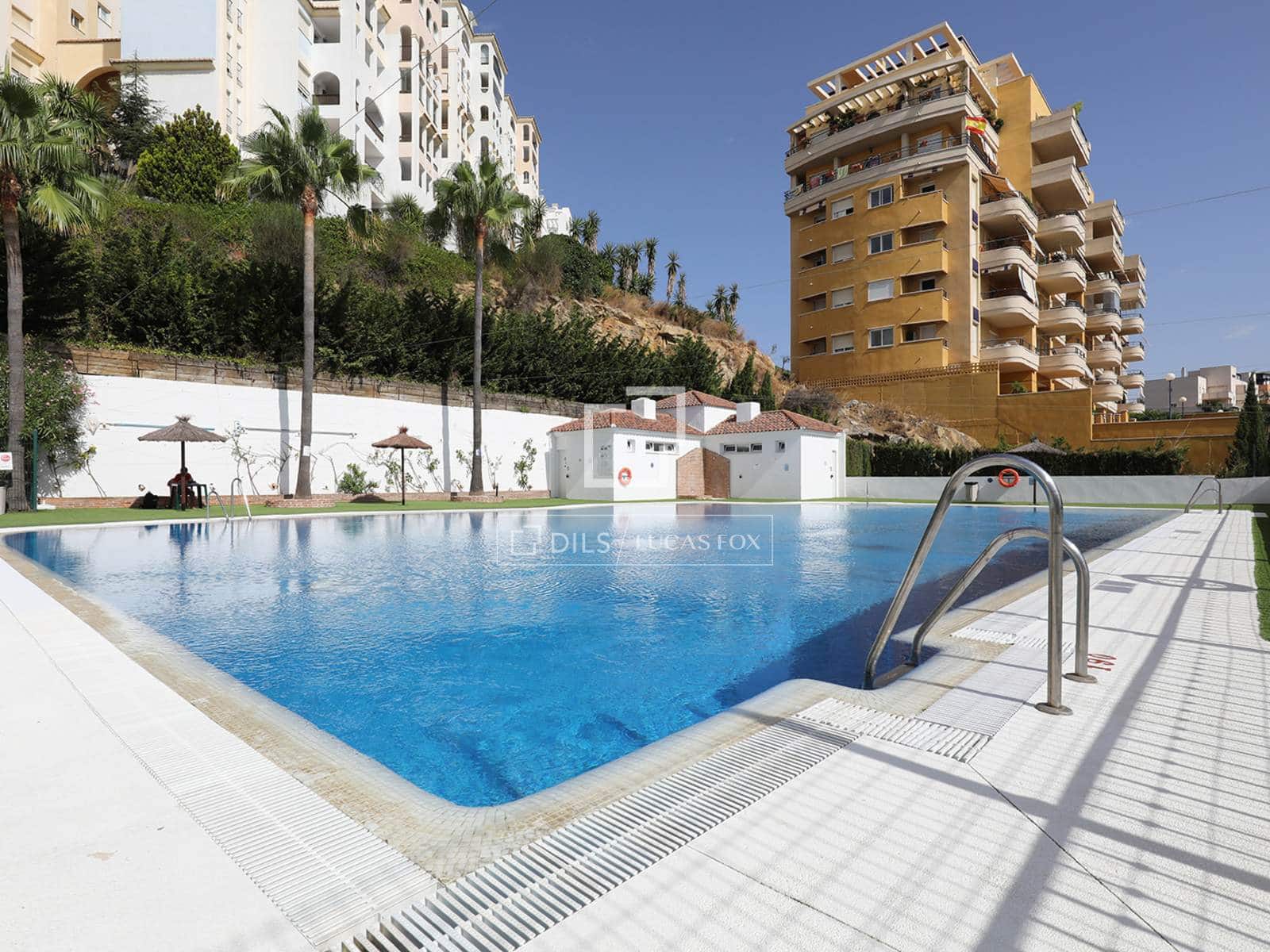 2 sovrum Lägenhet till salu i Estepona med pool garage - 399 000 € (Ref: 9805665)