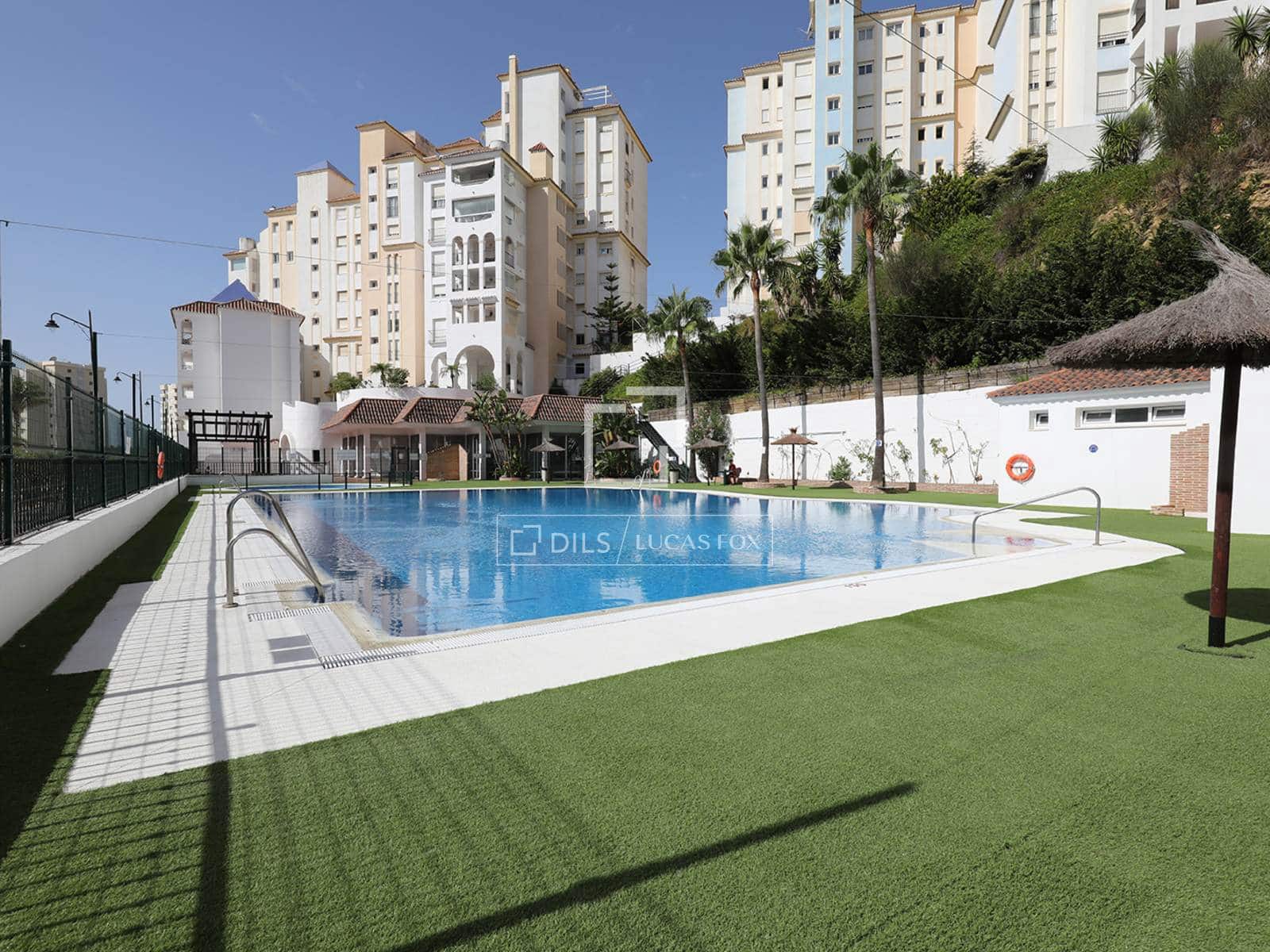 2 sovrum Lägenhet till salu i Estepona med pool garage - 399 000 € (Ref: 9805665)