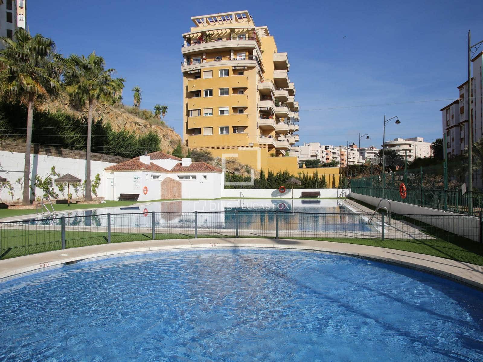 2 sovrum Lägenhet till salu i Estepona med pool garage - 399 000 € (Ref: 9805665)