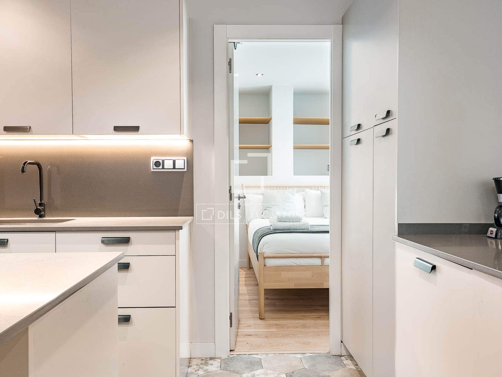 3 slaapkamer Appartement te koop in Barcelona stad - € 1.250.000 (Ref: 9806741)