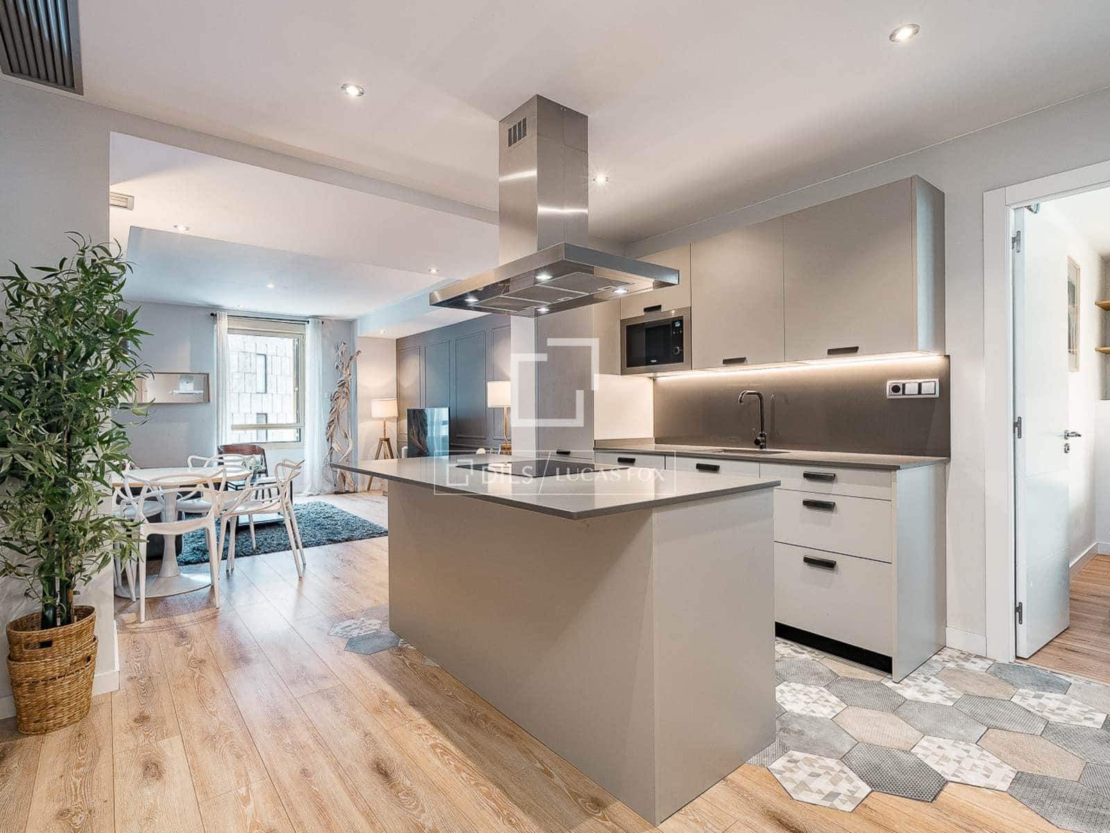 3 slaapkamer Appartement te koop in Barcelona stad - € 1.250.000 (Ref: 9806741)