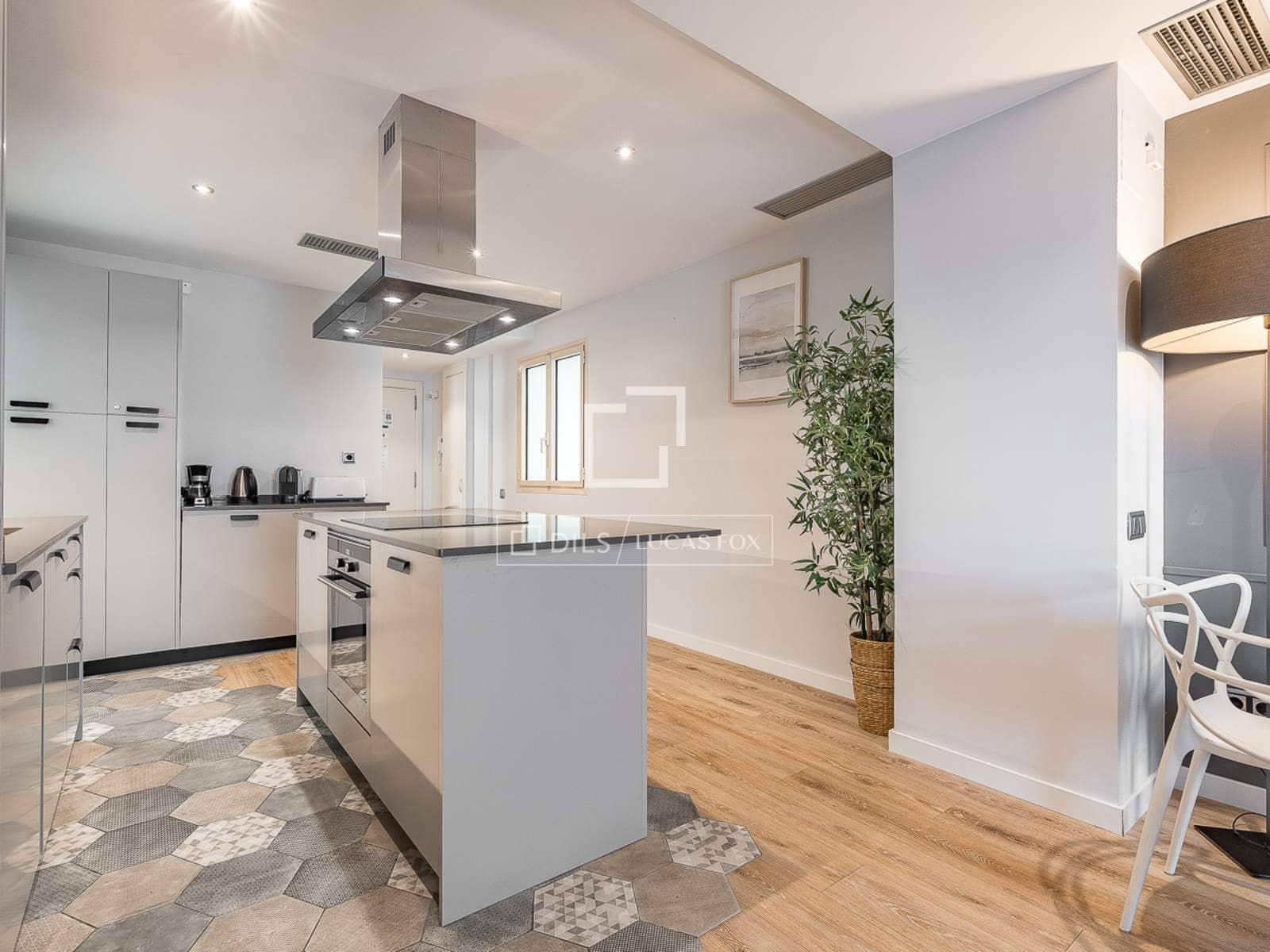 3 slaapkamer Appartement te koop in Barcelona stad - € 1.250.000 (Ref: 9806741)