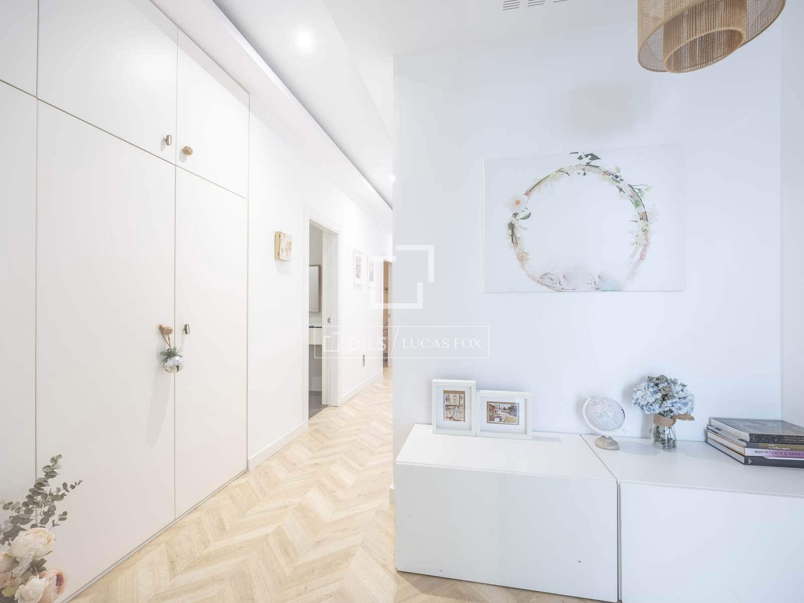 3 bedroom Apartment for rent in Valencia city - € 3,000 (Ref: 9806946)