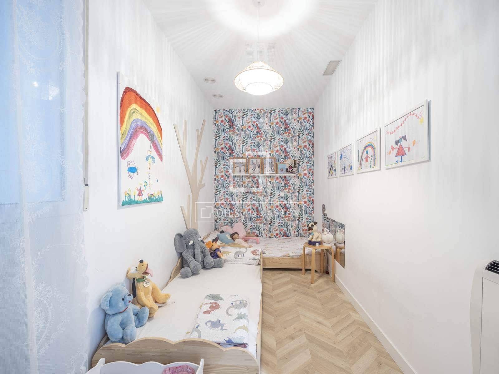 3 bedroom Apartment for rent in Valencia city - € 3,000 (Ref: 9806946)