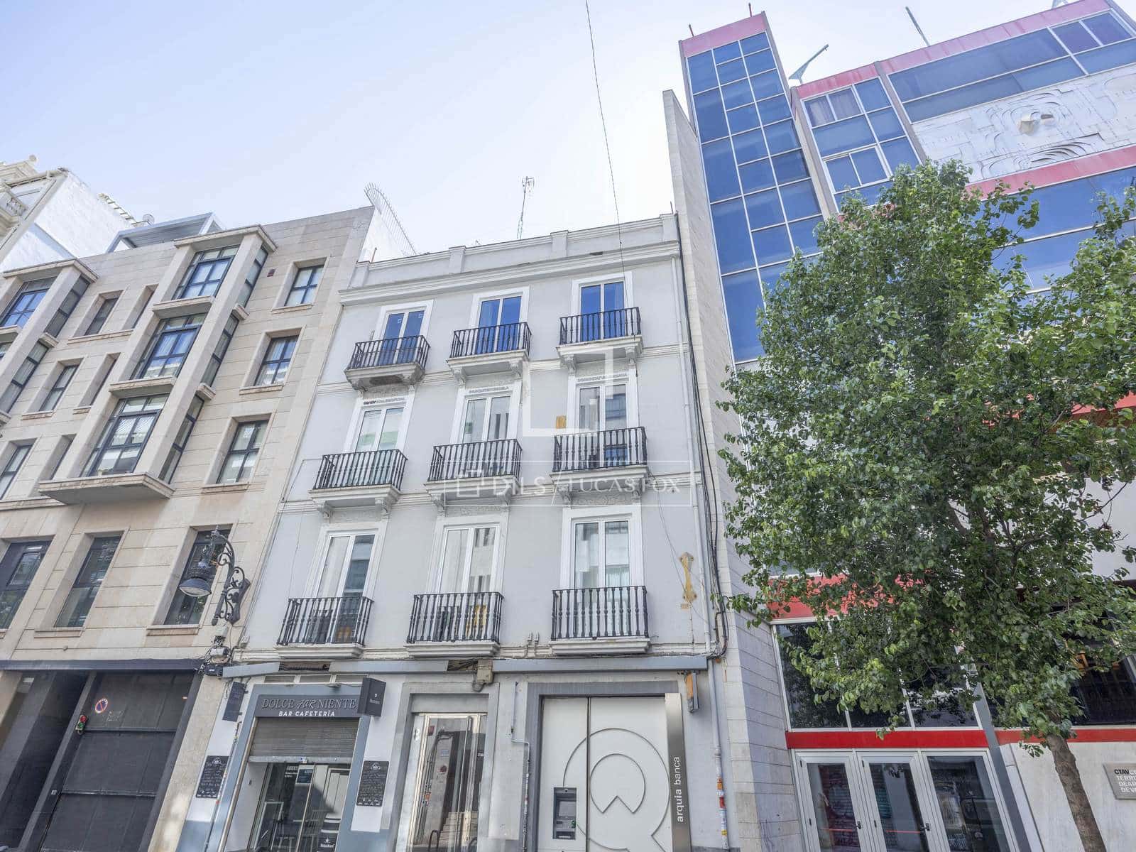 3 bedroom Apartment for rent in Valencia city - € 3,000 (Ref: 9806946)