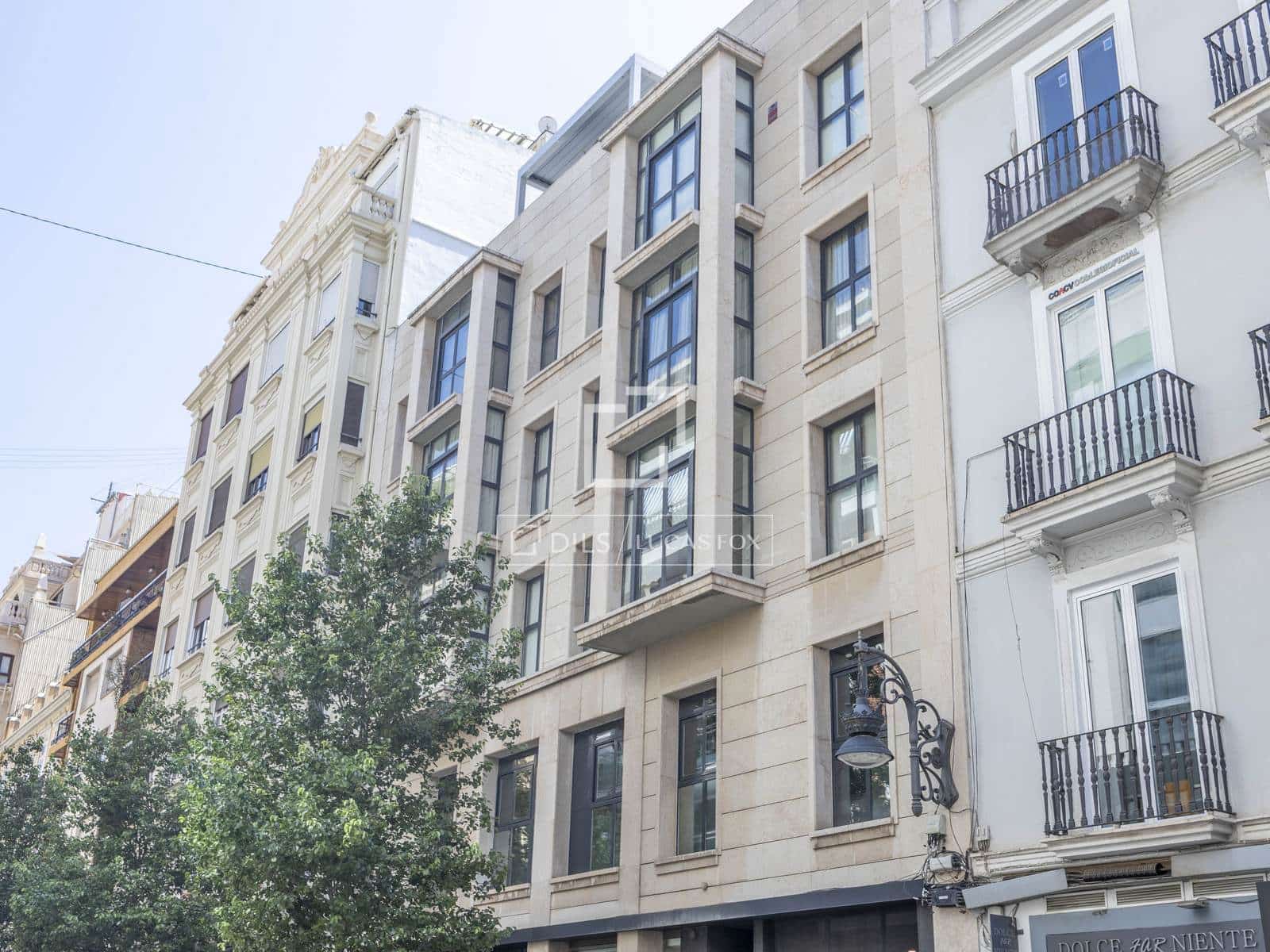 3 bedroom Apartment for rent in Valencia city - € 3,000 (Ref: 9806946)