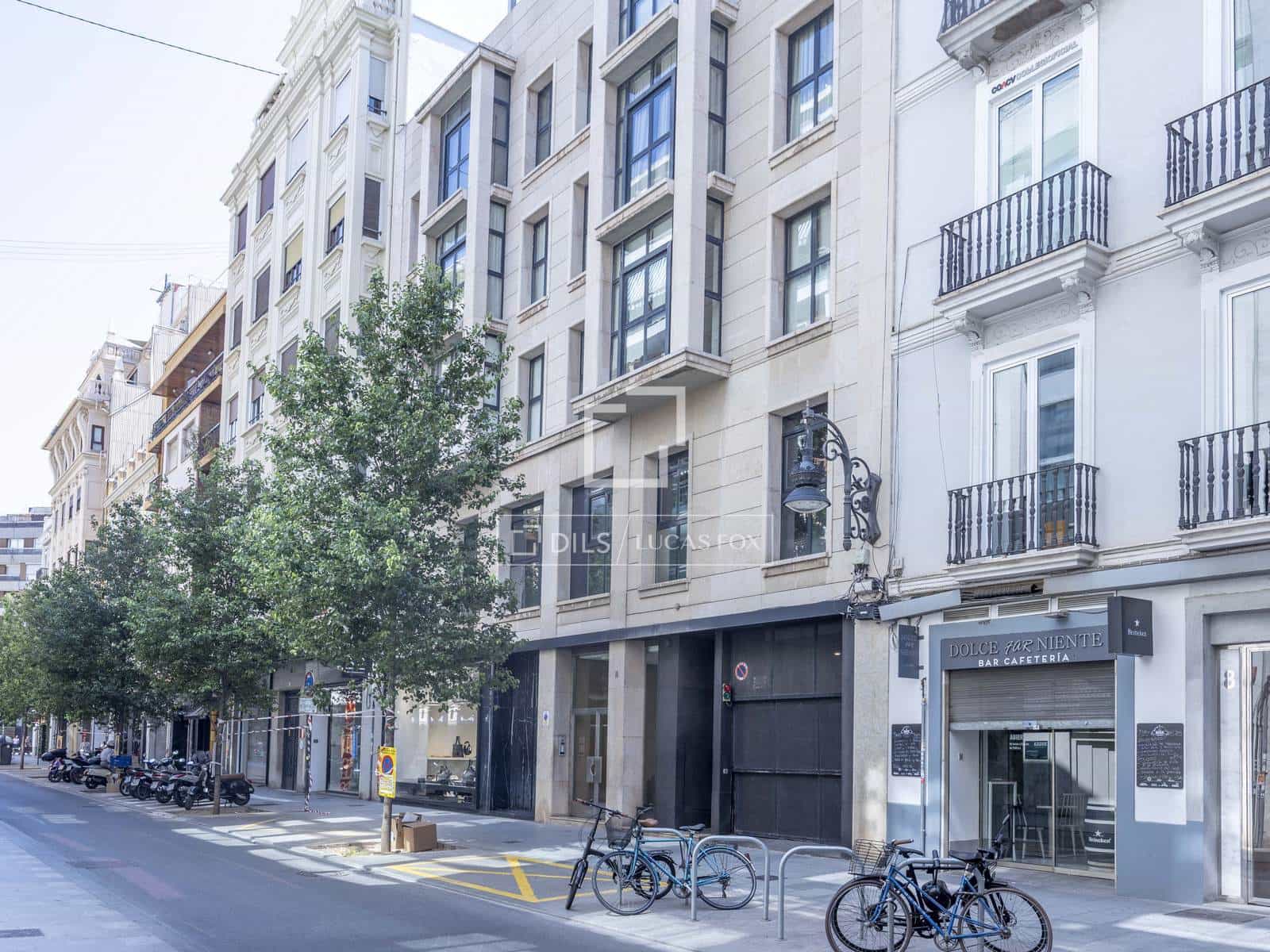 3 bedroom Apartment for rent in Valencia city - € 3,000 (Ref: 9806946)