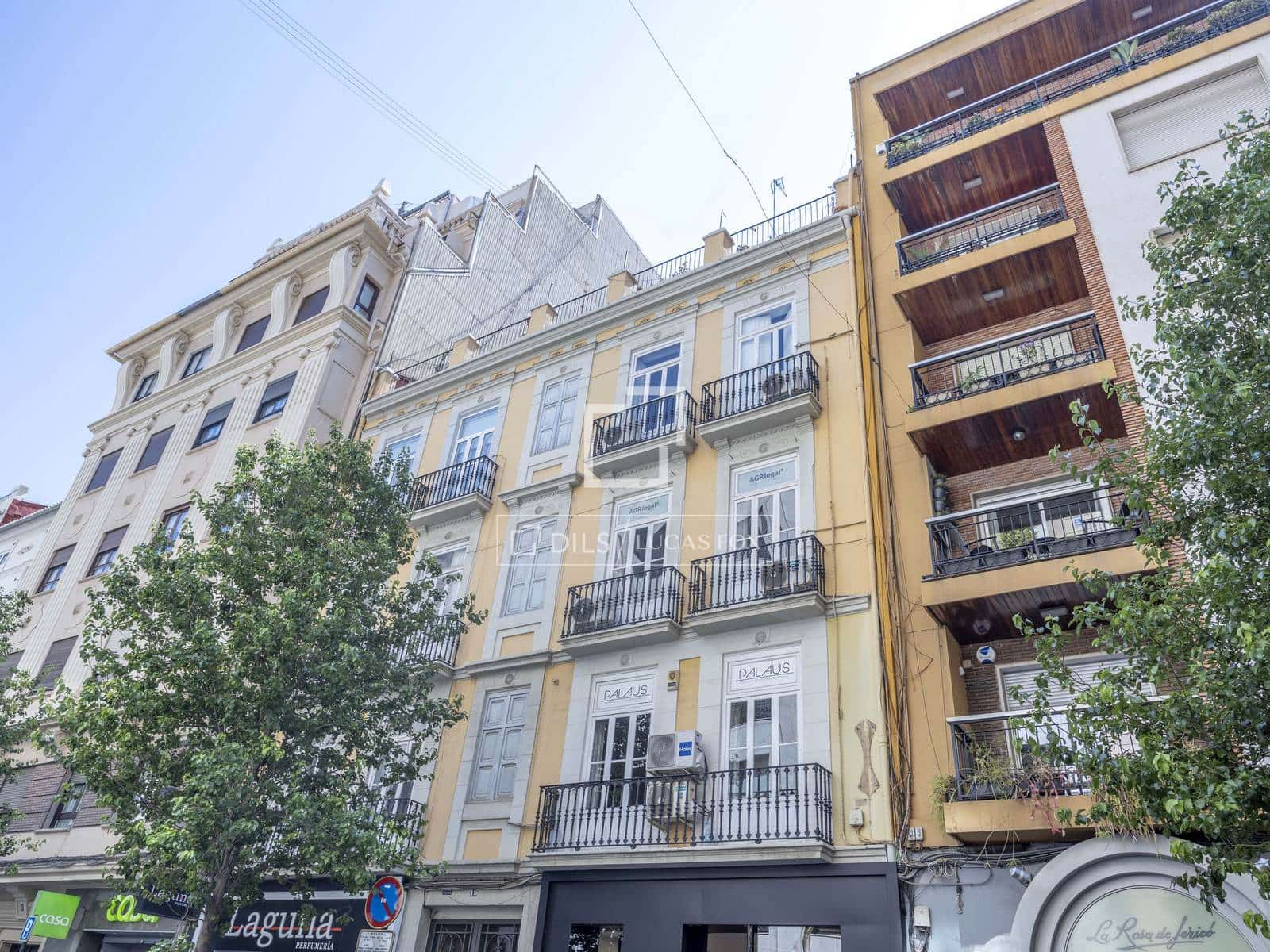 3 bedroom Apartment for rent in Valencia city - € 3,000 (Ref: 9806946)