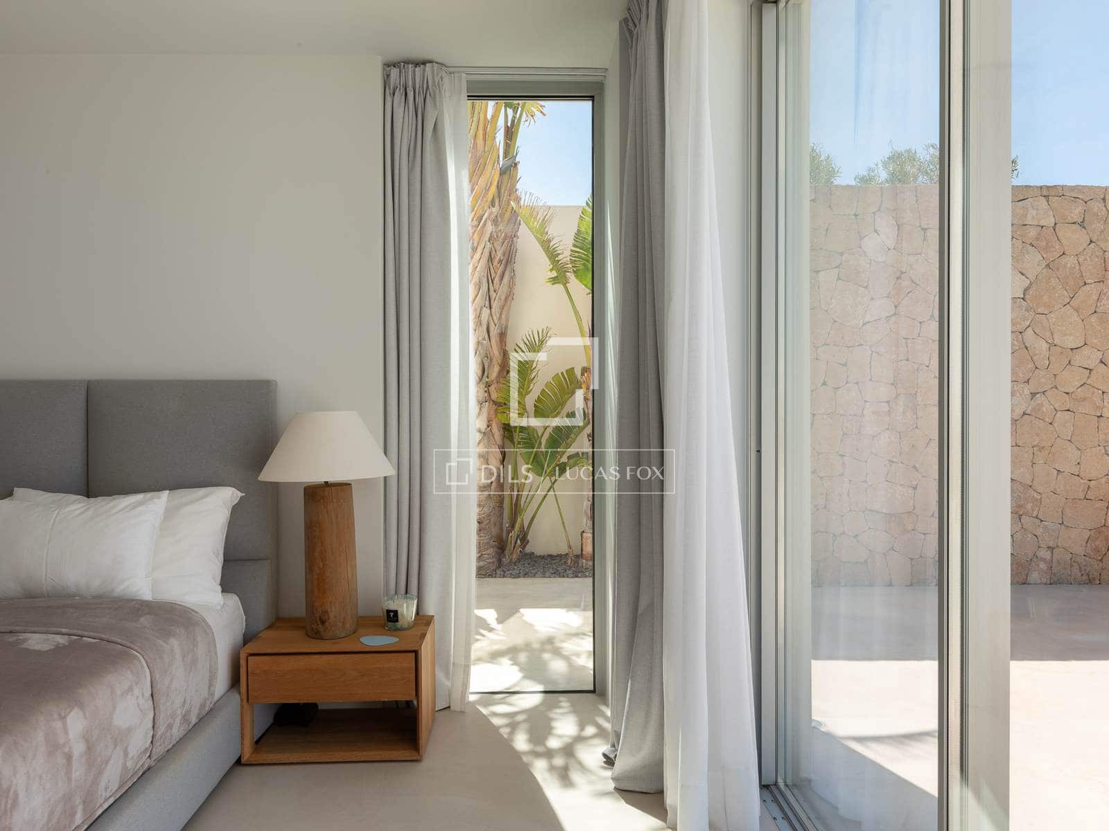 4 bedroom Villa for sale in Calo d'en Real - € 6,450,000 (Ref: 9807111)