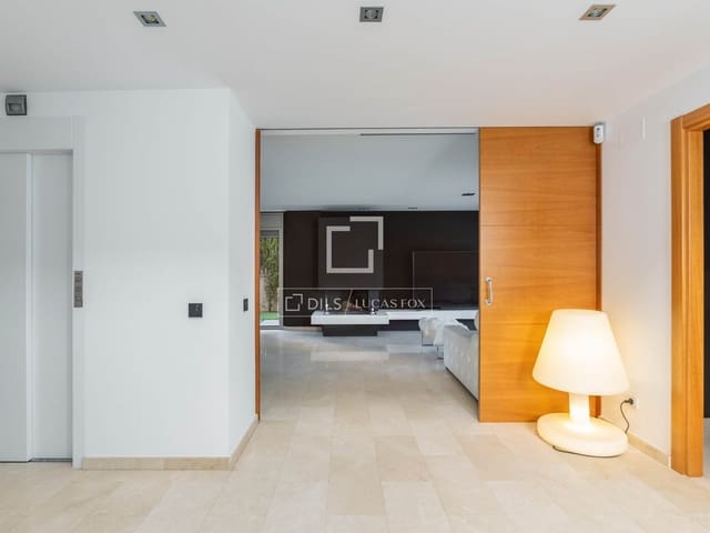 6 sypialnia Willa na sprzedaż w Vilassar de Dalt z basenem garażem - 1 400 000 € (Ref: 9807112)