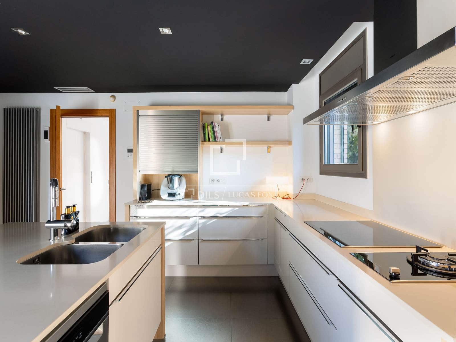 6 sypialnia Willa na sprzedaż w Vilassar de Dalt z basenem garażem - 1 400 000 € (Ref: 9807112)