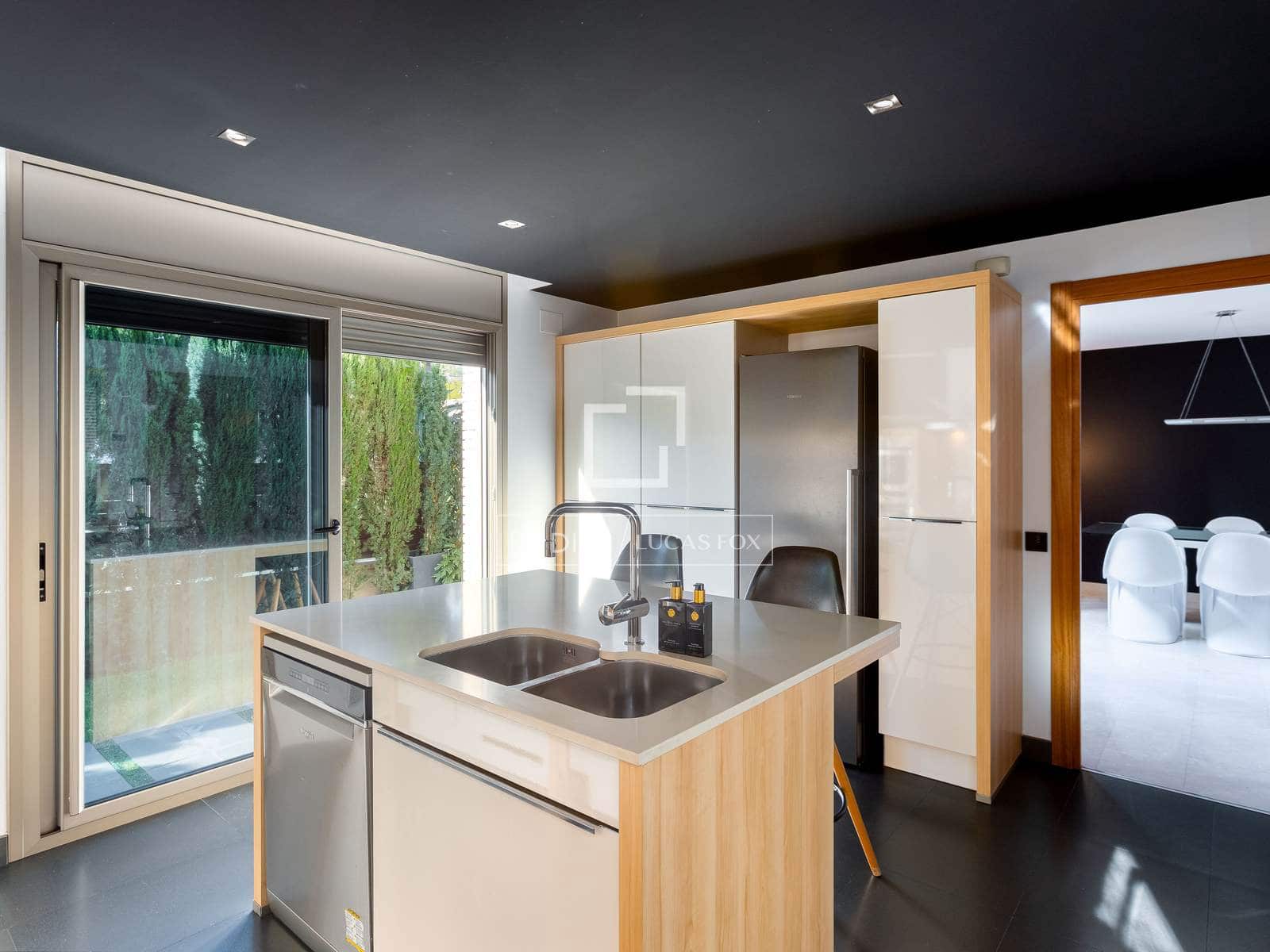 6 sypialnia Willa na sprzedaż w Vilassar de Dalt z basenem garażem - 1 400 000 € (Ref: 9807112)