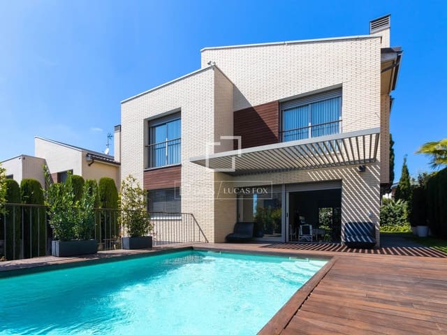 6 sypialnia Willa na sprzedaż w Vilassar de Dalt z basenem garażem - 1 400 000 € (Ref: 9807112)