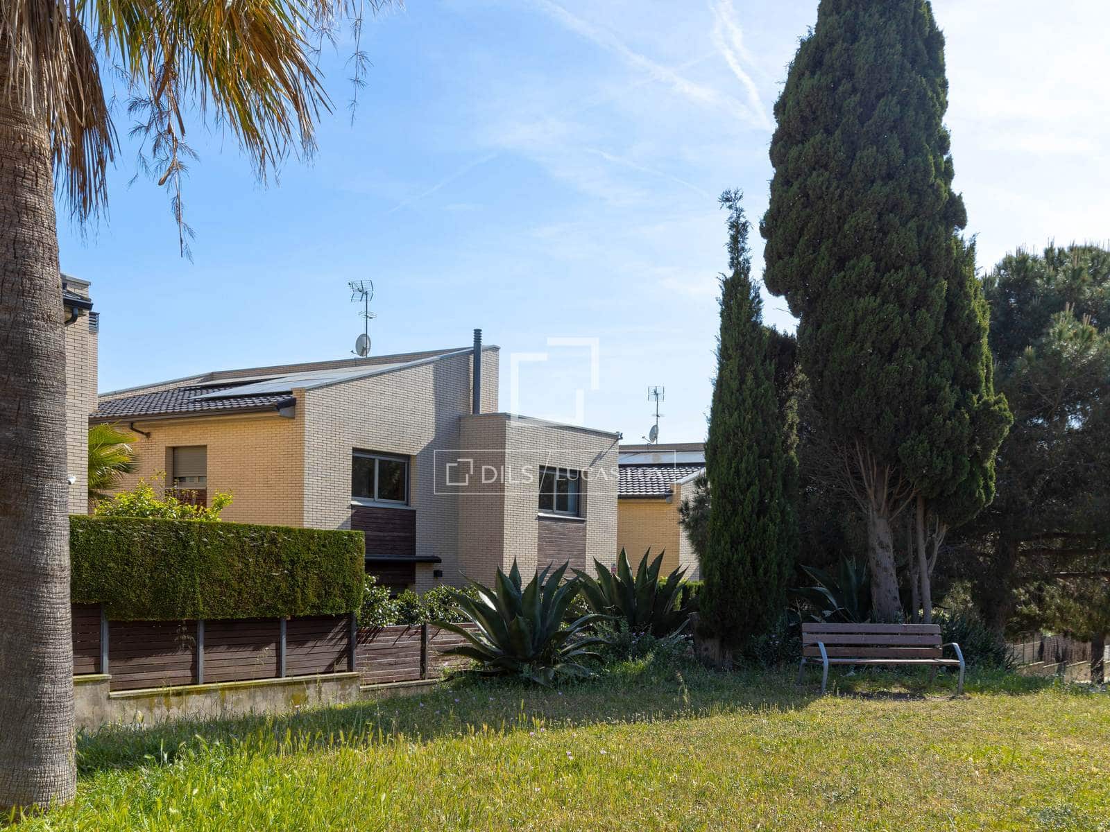 6 sypialnia Willa na sprzedaż w Vilassar de Dalt z basenem garażem - 1 400 000 € (Ref: 9807112)