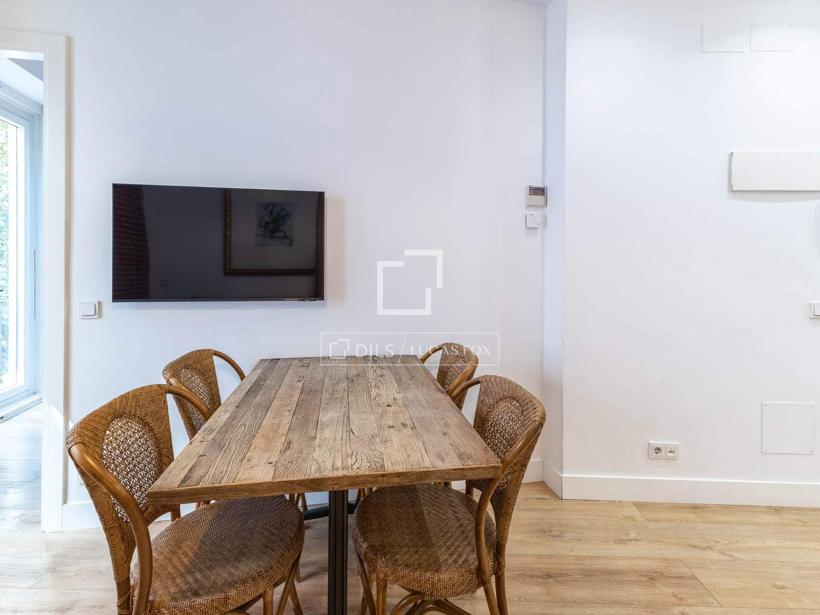 2 bedroom Apartment for rent in Madrid city - € 2,500 (Ref: 9807114)