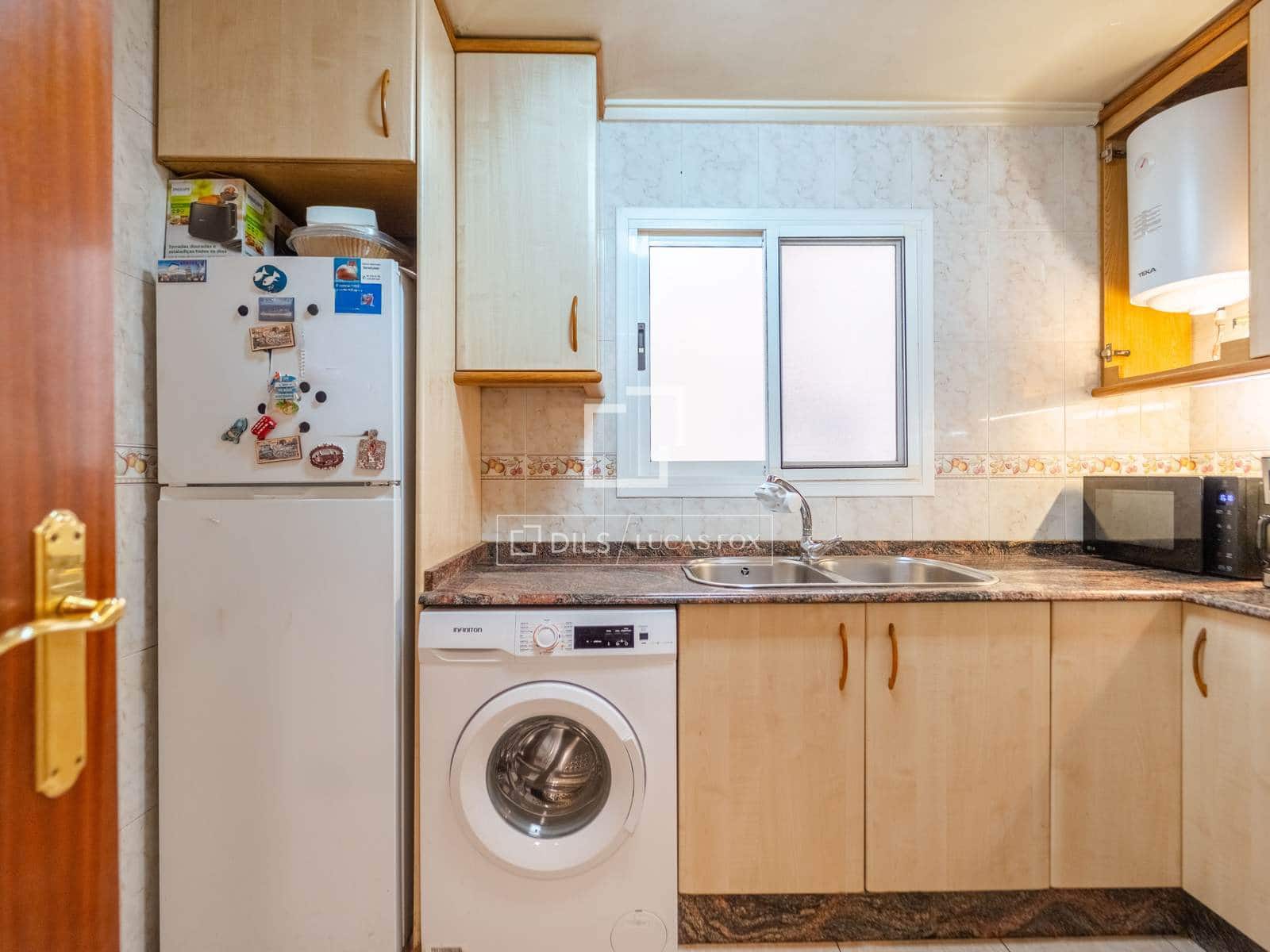 4 sovrum Lägenhet till salu i Valencia stad - 270 000 € (Ref: 9807388)