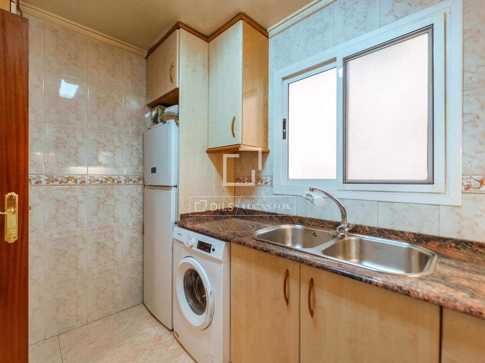 4 sovrum Lägenhet till salu i Valencia stad - 270 000 € (Ref: 9807388)