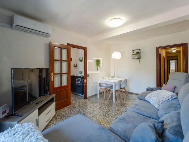 4 sovrum Lägenhet till salu i Valencia stad - 270 000 € (Ref: 9807388)