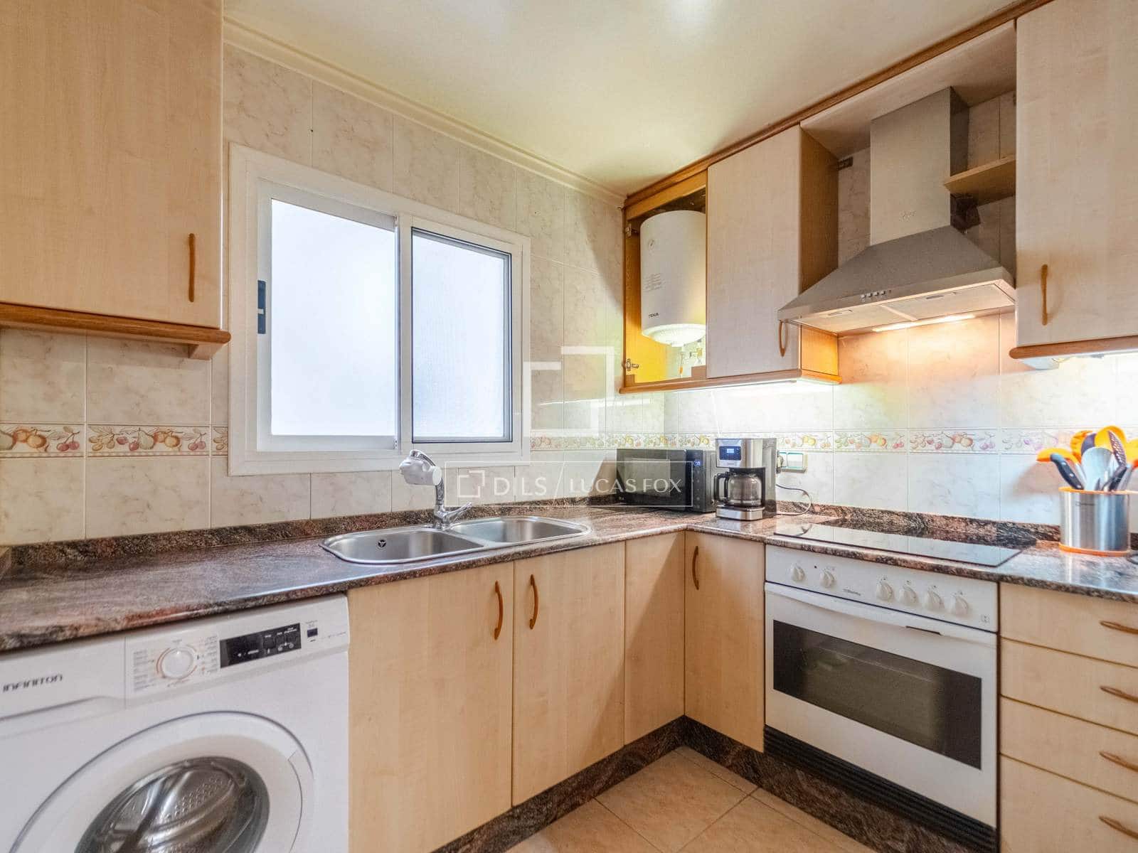 4 sovrum Lägenhet till salu i Valencia stad - 270 000 € (Ref: 9807388)