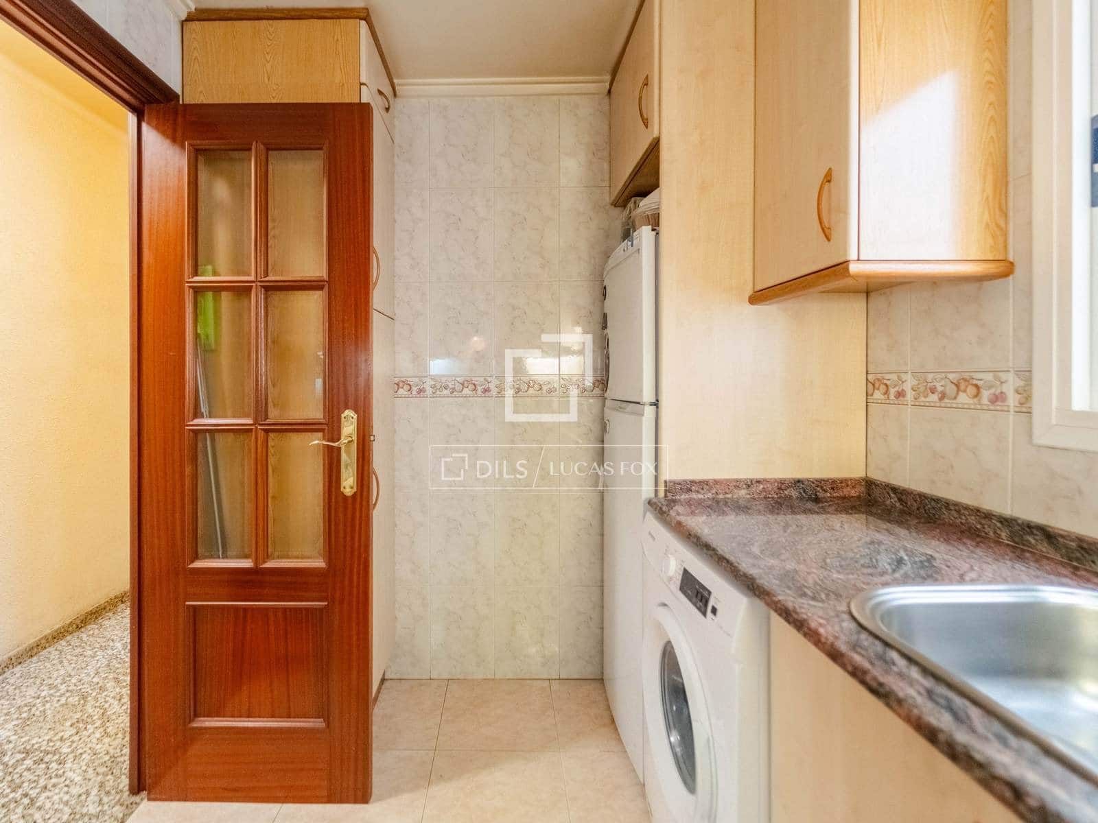 4 sovrum Lägenhet till salu i Valencia stad - 270 000 € (Ref: 9807388)