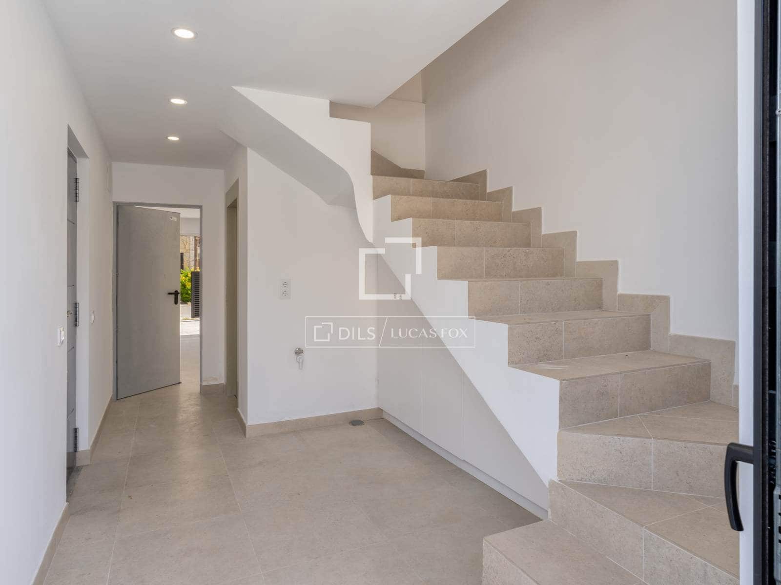 3 slaapkamer Villa te koop in Empuriabrava met garage - € 585.000 (Ref: 9807389)