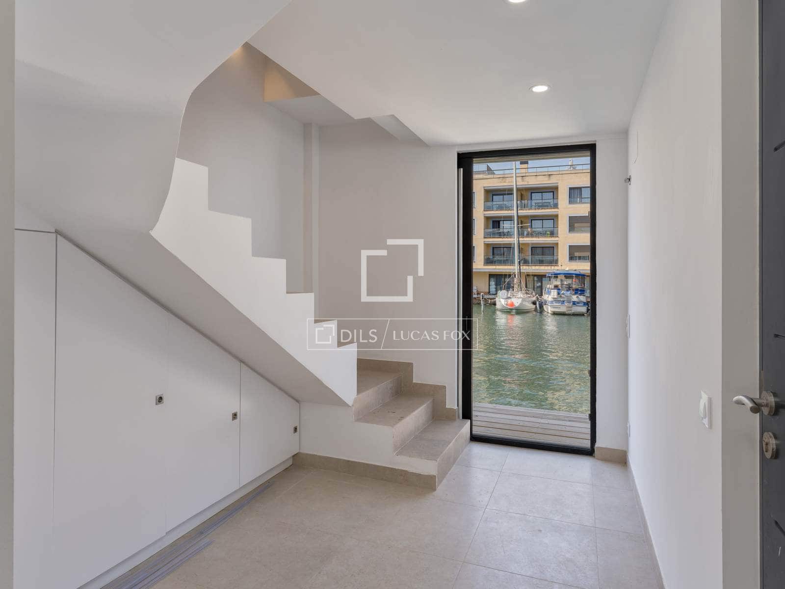 3 slaapkamer Villa te koop in Empuriabrava met garage - € 585.000 (Ref: 9807389)