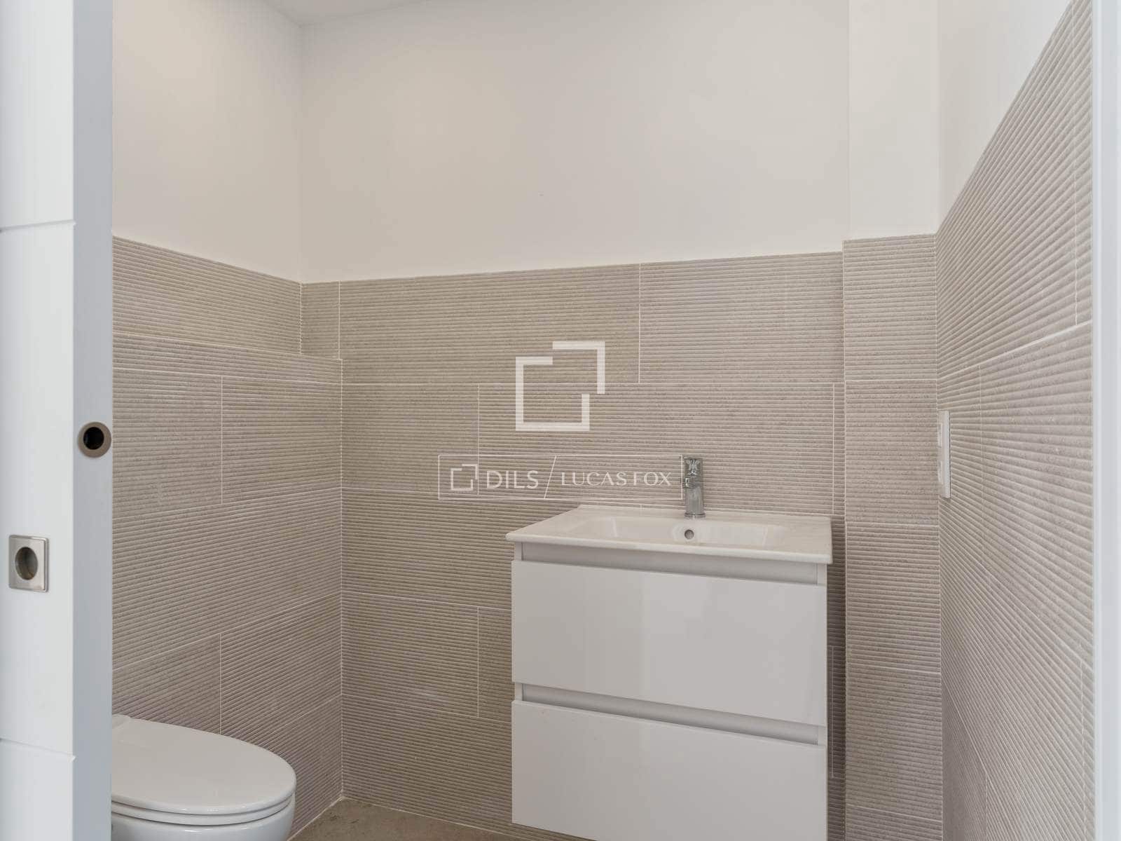 3 slaapkamer Villa te koop in Empuriabrava met garage - € 585.000 (Ref: 9807389)