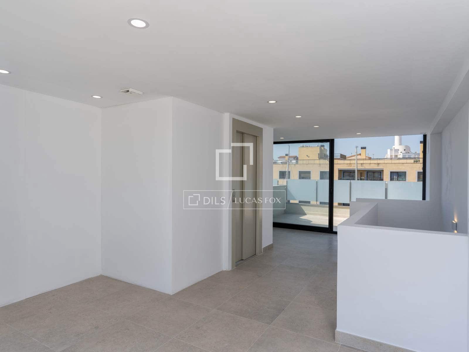 3 slaapkamer Villa te koop in Empuriabrava met garage - € 585.000 (Ref: 9807389)