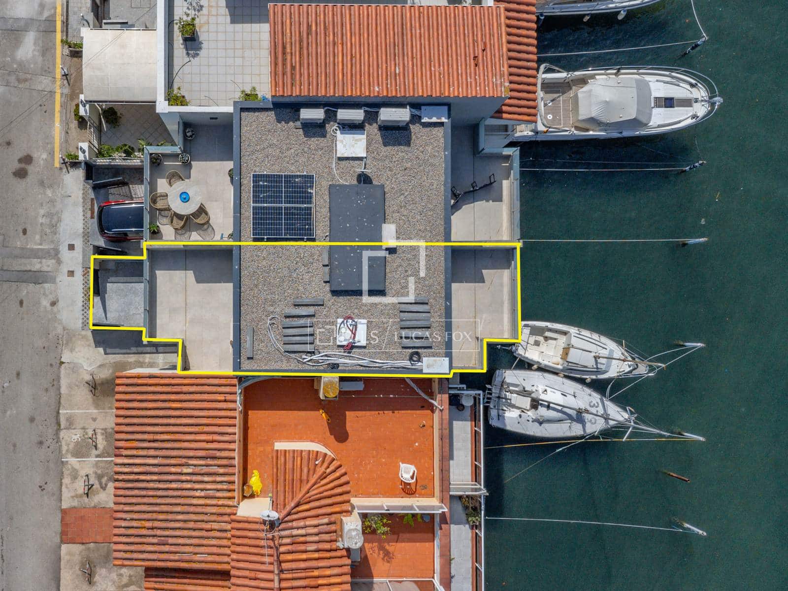 3 slaapkamer Villa te koop in Empuriabrava met garage - € 585.000 (Ref: 9807389)