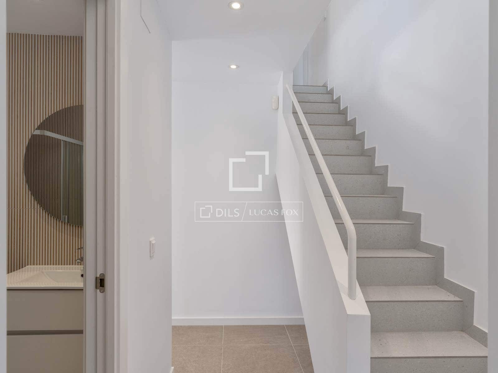 4 slaapkamer Villa te koop in Roses met garage - € 620.000 (Ref: 9807390)