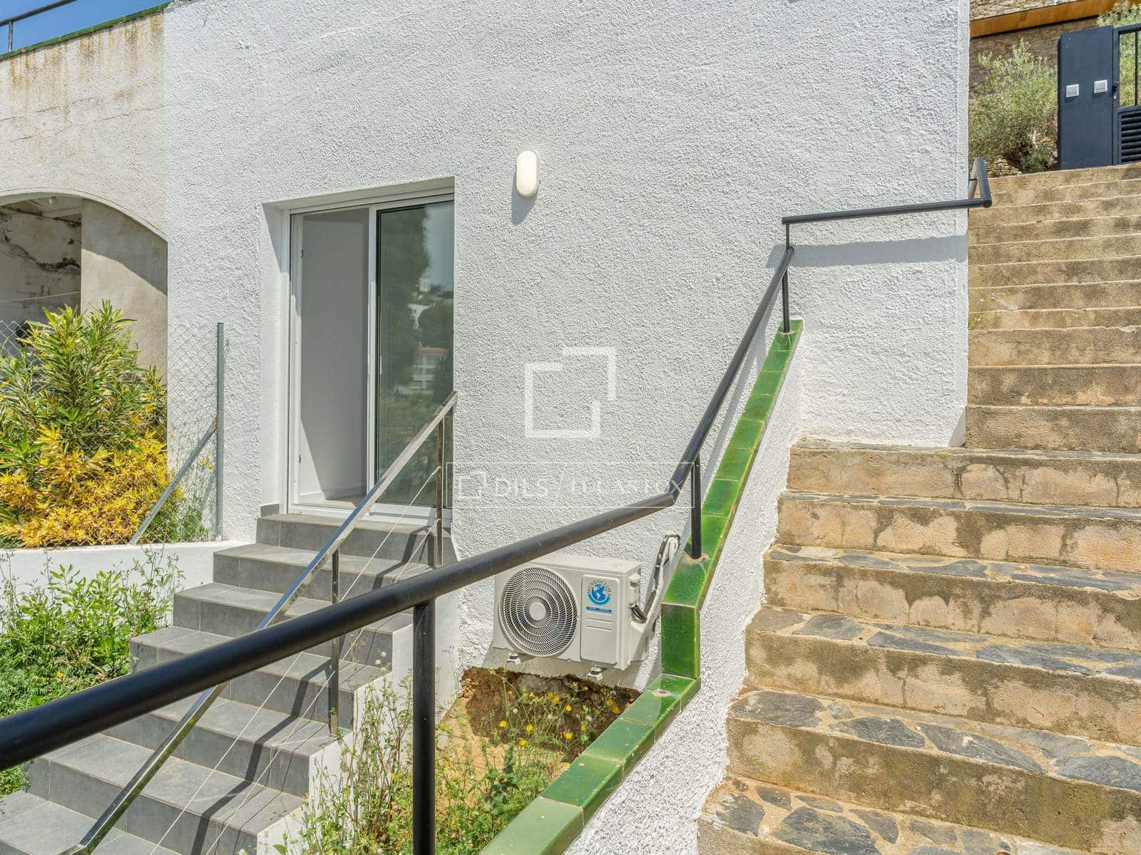 4 slaapkamer Villa te koop in Roses met garage - € 620.000 (Ref: 9807390)