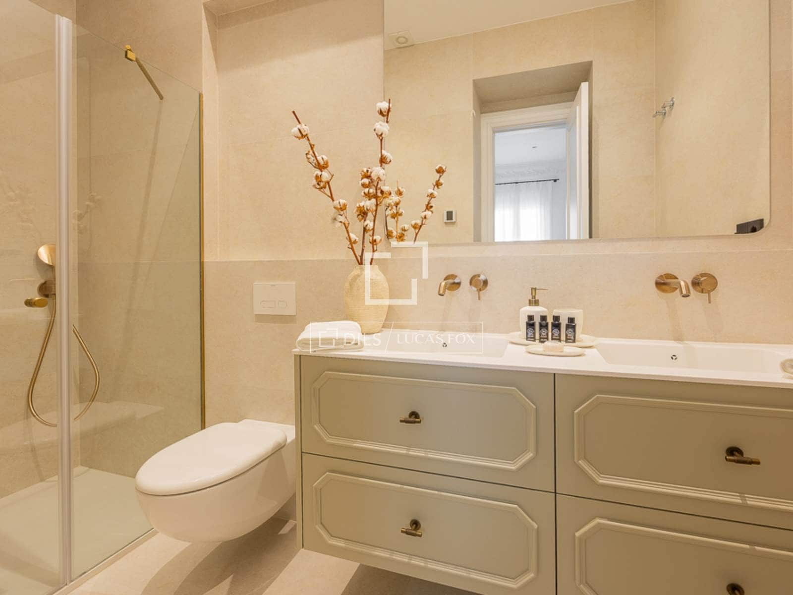 Apartamento de 4 habitaciones en Madrid ciudad en venta - 7.200.000 € (Ref: 9807391)