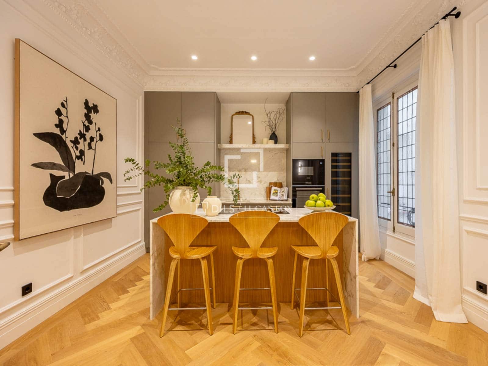 Apartamento de 4 habitaciones en Madrid ciudad en venta - 7.200.000 € (Ref: 9807391)