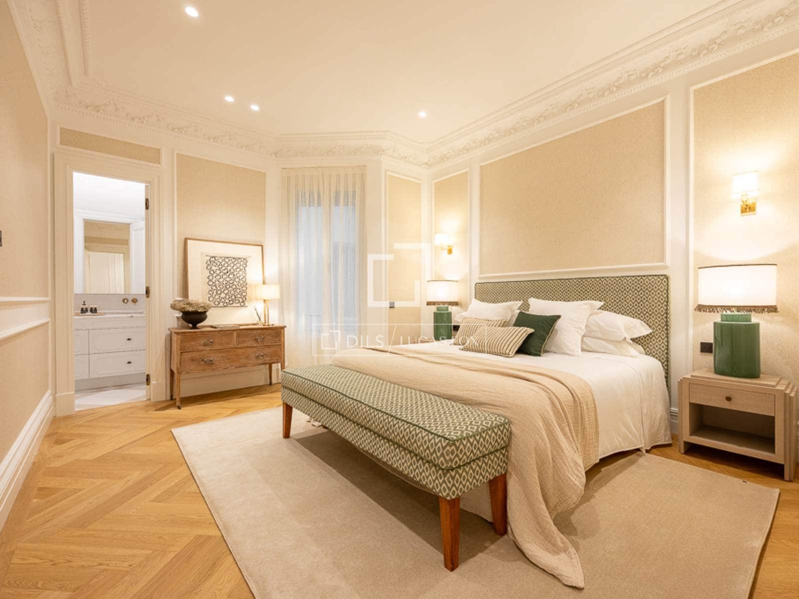 Apartamento de 4 habitaciones en Madrid ciudad en venta - 7.200.000 € (Ref: 9807391)