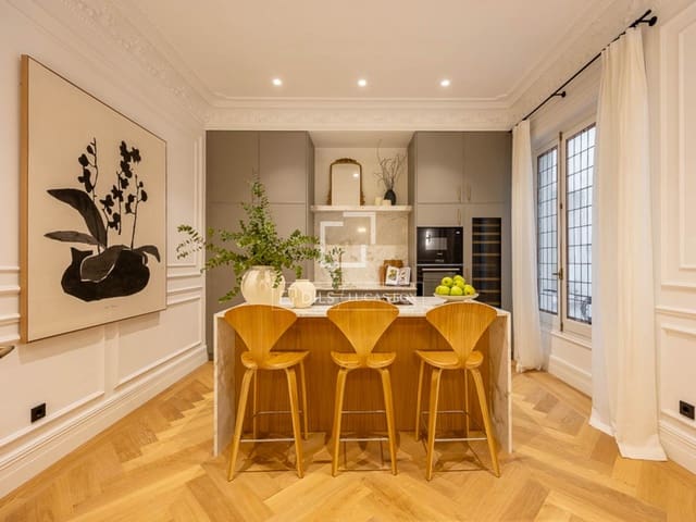 Apartamento de 4 habitaciones en Recoletos, Madrid ciudad en venta - 7.200.000 € (Ref: 9807391)