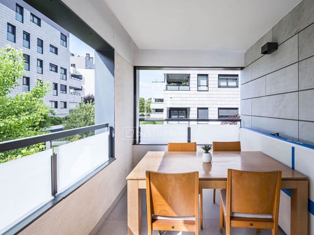 3 sypialnia Apartament na sprzedaż w Sant Cugat del Vallès z basenem garażem - 625 000 € (Ref: 9807406)